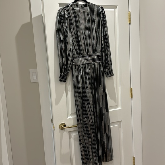 Exceptional IRO black and silver gown - Picture 4 of 4